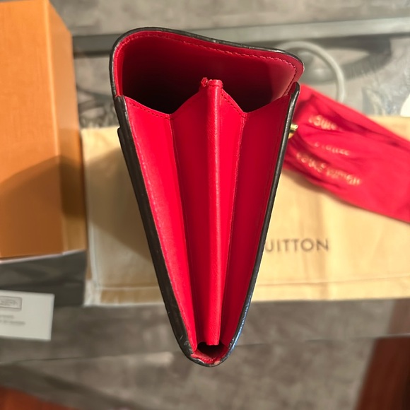 ❌SOLD❌Louis Vuitton Monogram Coquelicot flower lock wallet Box, ribbon &Dust bag - Picture 7 of 16